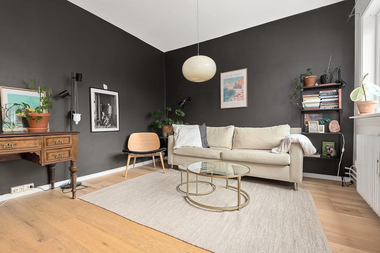 Jak urządzić mieszkanie tylko z meblami z drugiej ręki?